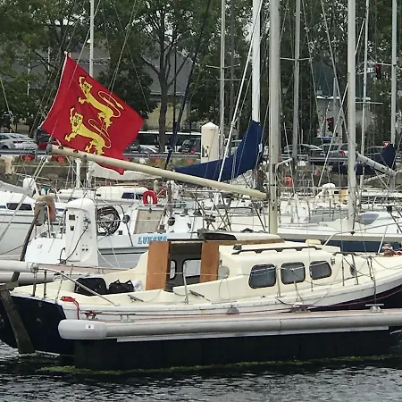 Botel Baroudeur Des Mers *